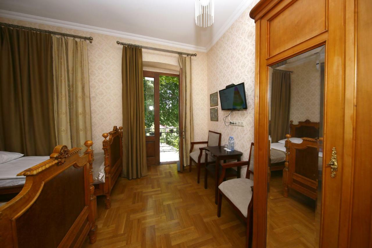 Bloom Boutique Hotel Tbilisi ภายนอก รูปภาพ